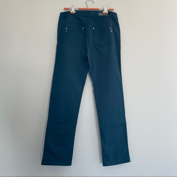 Sunbird Jeans - Picture 2 of 2